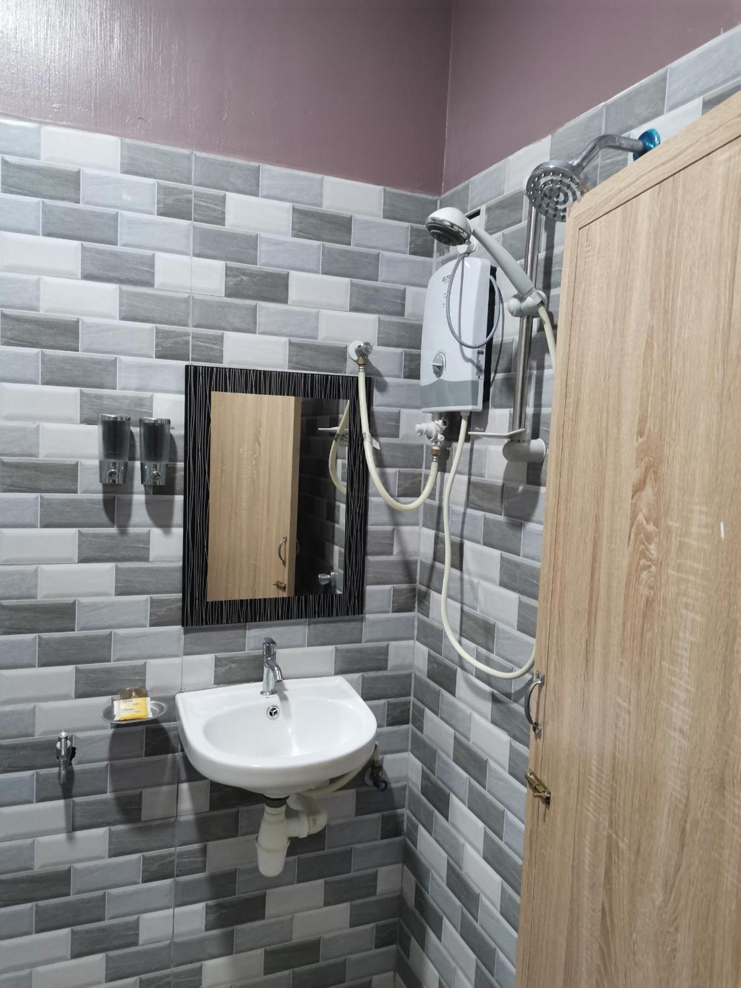 Oyo Home 90348 Inspire Rooms Langkawi Luaran gambar